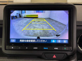 3モード切り替えができる純正バックカメラ付きで狭い場所や駐車時や車庫入れも安心