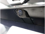 バックカメラが付いているので後方確認が非常にしやすいです。今や運転初心者も熟練者も必須装備!ついていて損はないですね♪