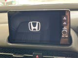 【大画面ナビ】人気の大型9インチナビを装備。存在感のある大画面はインパクト大!ナビ利用時のマップ表示は見やすく、テレビやDVDは臨場感がアップ!いつものドライブがグッと楽しくなります♪