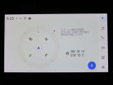 純正ナビを装備。タッチパネル式で使いやすく、お出かけもラクラクです。
