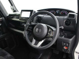 運転席廻りです。
