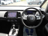 運転席周りです。