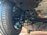 お車を安心してお乗りいただく為には、足回りの定期点検が欠かせません。サービスサポート(有償保証)では無料点検もご提供しており、安心のカーライフをお過ごしいただけるサポート体制が整っています。