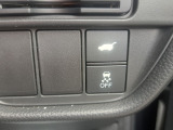 オートバックドアの操作は運転席でも可能です。
