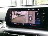 高画質の全周囲カメラが付いております。コーナーセンサーと併せてご利用いただくと駐車も楽々