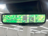【デジタルインナーミラー】後席の大きな荷物や同乗者で後方が確認しづらい時でも安心!カメラが撮影した車両後方の映像をルームミラー内に表示。クリアな視界で状況の確認が可能です!