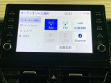 ディスプレイオーディオを装備。スマホとクルマをつなぐことでいろんなサービスが楽しめます。