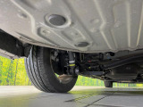 お車を安心してお乗りいただく為には、足回りの定期点検が欠かせません。サービスサポート(有償保証)では無料点検もご提供しており、安心のカーライフをお過ごしいただけるサポート体制が整っています。