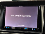 【大画面ナビ】人気の大型8インチナビを装備。存在感のある大画面はインパクト大!ナビ利用時のマップ表示は見やすく、テレビやDVDは臨場感がアップ!いつものドライブがグッと楽しくなります♪