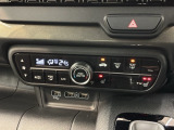 フロント両席にはシートヒーターが付いています!寒い日に便利な装備ですね。