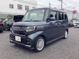 大人気NBOXカスタムターボ入庫しました。前オーナー様に大切に扱われてきた綺麗な車両です。