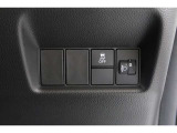 【横滑り防止装置】ドライバーの安全運転をアシストしてくれる装備が充実しています☆ドライバーの不安を安心へと変えてくれますね。