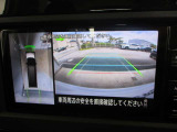 ■アラウンドビューモニター搭載。車体を4方向のカメラで「上から見下ろしたような映像」を映します。車庫入れが苦手な方も映像サポートでラクラク駐車できます。