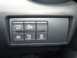 【パーキングセンサー】障害物などが車両に近づいた際に、音と画面表示にてお知らせしてくれます。警告音も段階的に鳴ってくれるので、どのくらいの近さなのか感覚的に察知することが出来ます♪