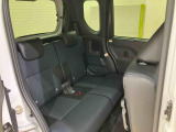 新車・中古車・サービス工場一体型店舗です。中古車はもちろん、ダイハツの新車も販売しておりますので是非一度ご来店下さい!