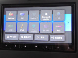フルセグTV搭載。DVD・CD再生、SDカード、USB入力、Bluetoothオーディオに対応しています。