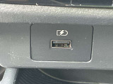 前席USB電源です。