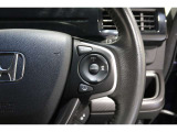 Hondaセンシングの機能のひとつ、アダプティブクルーズコントロール付!アクセルから足を離しても設定したスピードと前車との車間を保ち走行してくれます!車線維持もアシスト☆高速道路で疲労軽減ですね☆