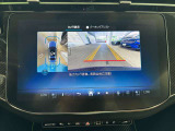 バックカメラにより駐車時の後方確認も楽にできます。