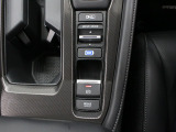 【電子制御パーキング+ブレーキホールド】便利なスイッチ式のサイドブレーキ!停車中にブレーキペダルを踏み続けなくても自動的にブレーキを保持する機能も搭載♪