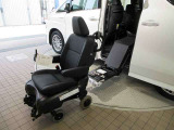 ヴェルファイア ハイブリッド 2.5 ZR サイドリフトアップシート E-Four 4WD 