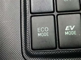 ECO MODEは、燃費向上を目的とした運転支援機能です。より環境に優しい走行が可能になります。
