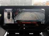 バックカメラに加えて、パノラミックビューミニターを搭載しているため、駐車が苦手な方でも安心してお乗りいただけます★