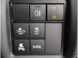VSC(Vehicle Stability Control)付です。 横滑りを防止する装置です。 万が一の時に作動する、安全のための装置です。