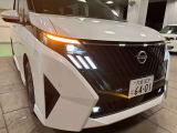 LEDヘッドライトです。夜間の運転も安心ですね♪