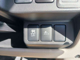 前方車両との衝突防止のサポート機能など、安全装備が充実してて心強いです!!