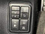 【シートヒーター(運転席)】寒さが厳しい朝も身体を直接温めることができ、快適に運転できます♪