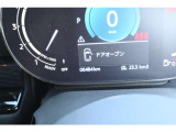 世代ごとに変わって来てはいるものの、ベースは丸形メーターが基調です。高いデザイン性を追求した結果がこのデザイン!