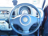 握りやすいハンドルで快適に運転できます!