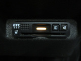 今や標準装備になりつつあるETC車載器も装着されております。料金所を通過するときも楽々です。