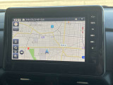 日産純正メモリーナビ付きで、遠くのお出かけの心強い味方です♪Bluetooth,CD,DVD装備で色々な音楽ソースが楽しめ直感的に操作できるタッチパネル♪