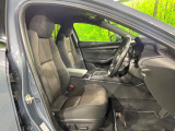 運転席シート廻りは使用感も少なく、良好な状態となっています。丁寧に使われていたことがよくわかりますね。