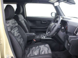 運転席廻りです。
