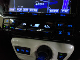 充実の先進装備を搭載。インテリジェントパーキングアシスト、横滑り防止OFF、HUD、オートハイビームを装備し、安全性と快適性を高めています。