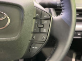 【レーダークルーズコントロール】高速道路での長距離走行が楽に!!自動で速度を保つクルーズコントロールが、衝突軽減システムと連携し、前方の車両を感知して車間を保つように速度調節してくれます!!