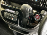 発進時から滑らかに加速する無段階変速のCVTはストップ&ゴーの多い街の中も快適です