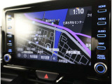 純正ナビを装備。タッチパネル式で使いやすく、お出かけもラクラクです。