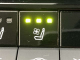 シートエアコン付です。シートを暖めたり冷やしたりできる、快適装備の一つ。 暑い夏もシートが冷える冬も快適にドライブが楽しめそうですね。