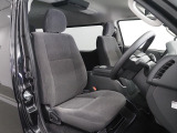 【新車/ハイエースワゴンGL/オリジナル内装架装familiar/ベッドキッド】フローリング施工♪【全国納車可能】
