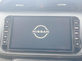 【メーカー純正ナビ】インテリアに溶け込むスタイリッシュな「専用設計」メーカーナビを装備♪視認性や操作性など基本性能にも優れ、より上質なカーライフをお楽しみいただけます。