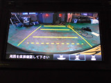 バックカメラの画像です。ガイドラインがスムースな車庫入れをサポートいたします。車庫入れの安心感がアップしますね。