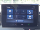 Honda純正のディスプレイオーディオを搭載しています。Apple CarPlayやAndroid Autoに対応しているので、スマートフォンの機能を車内でも手軽に使えます。