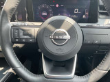 ハンドルには各種スイッチがありますが、運転中でも操作がしやすくなっております。