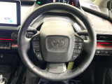 【純正革巻きステアリング】上質な革を使用することで、手にしっかり馴染みとても運転しやすいハンドルです♪