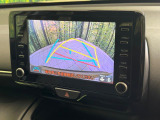 【バックカメラ】駐車時に後方がリアルタイム映像で確認できます。大型商業施設や立体駐車場での駐車時や、夜間のバック時に大活躍!運転スキルに関わらず、今や必須となった装備のひとつです!