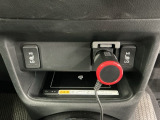 シートヒーター付きです!スイッチを押せば数秒で座面と背もたれが暖かくなり、寒い時期には嬉しい装備です!